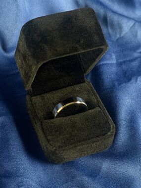 Solid Sterling Silver Men’s Wedding Band 6mm Face